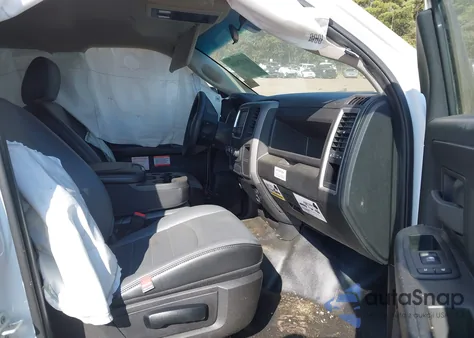 2022 Ram 1500 Classic Tradesman 4X4 5'7 Box from USA, damaged, VIN 1C6RR7KG6NS224487